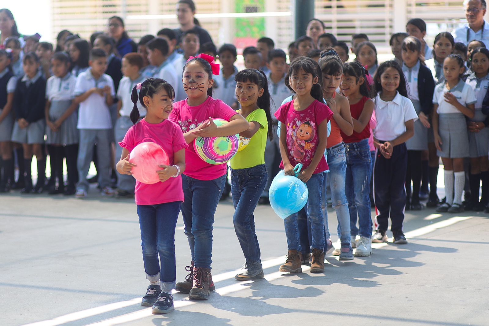 VISITA TERE JIMÉNEZ LA PRIMARIA “PABLO LATAPÍ SARRE” EN EL FRACCIONAMIENTO LA RIBERA