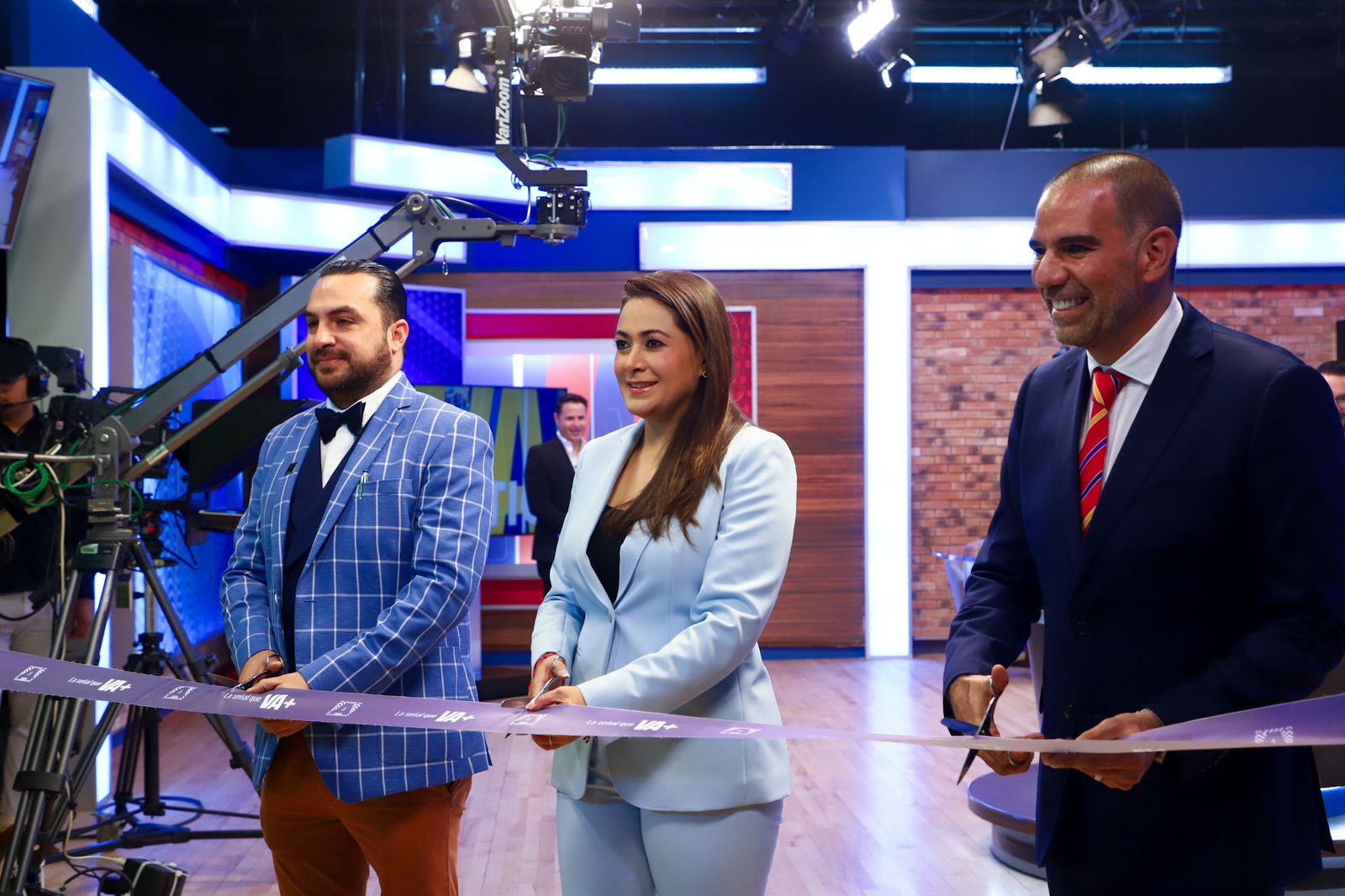 TERE JIMÉNEZ INAUGURA SET DE NOTICIAS EN RYTA, DONDE SE PRODUCIRÁN PROGRAMAS DE CALIDAD PARA AGUASCALIENTES