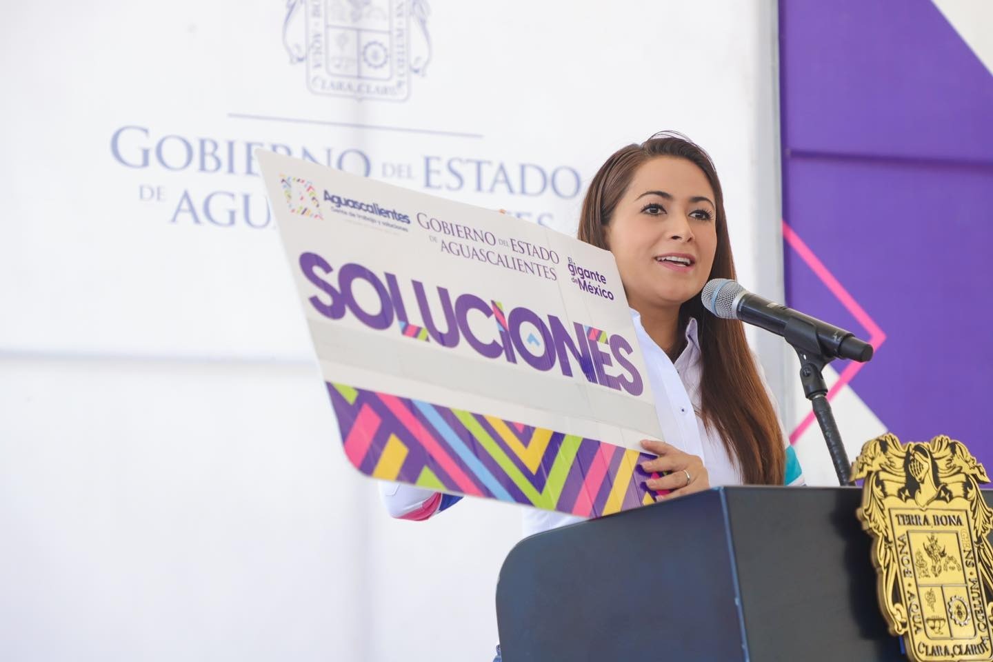 TARJETA SOLUCIONES TE DA ACCESO A TODOS LOS PROGRAMAS DE GOBIERNO Y DESCUENTOS EN COMERCIOS