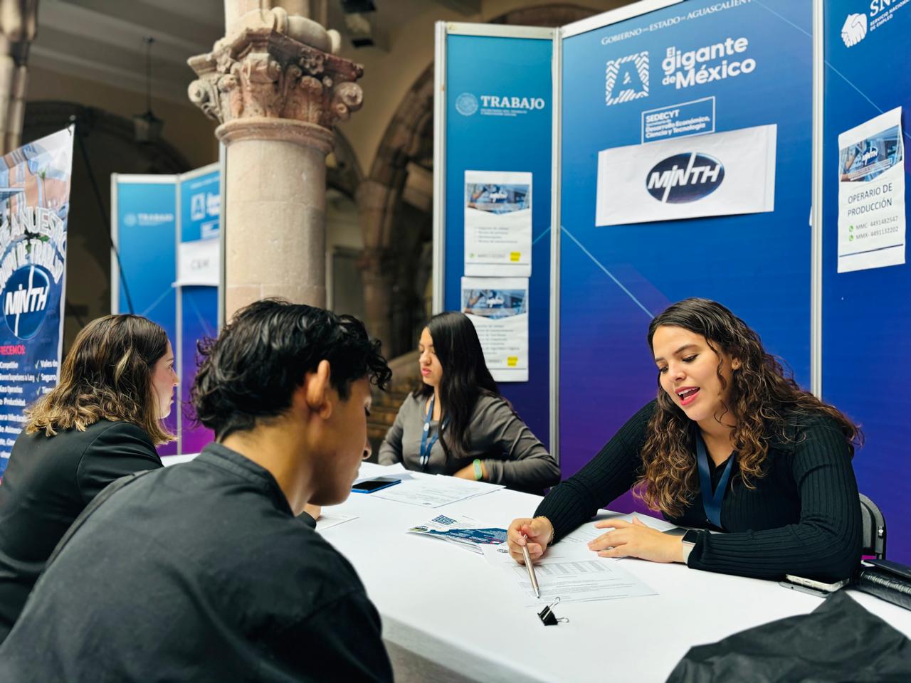 EMPLEOS CON SUELDOS DE HASTA 30 MIL PESOS ESTE “JUEVES DE BOLSA DE TRABAJO”