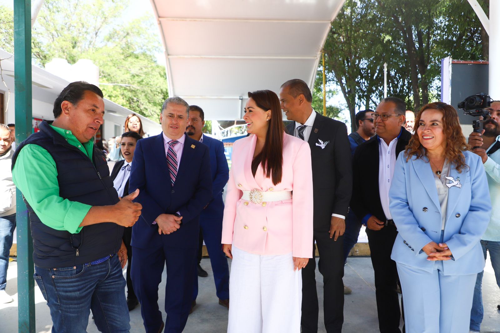 TERE JIMÉNEZ ENTREGA OBRAS EN EL JARDÍN DE NIÑOS SATURNINO HERRÁN EN SAN MIGUELITO, JESÚS MARÍA