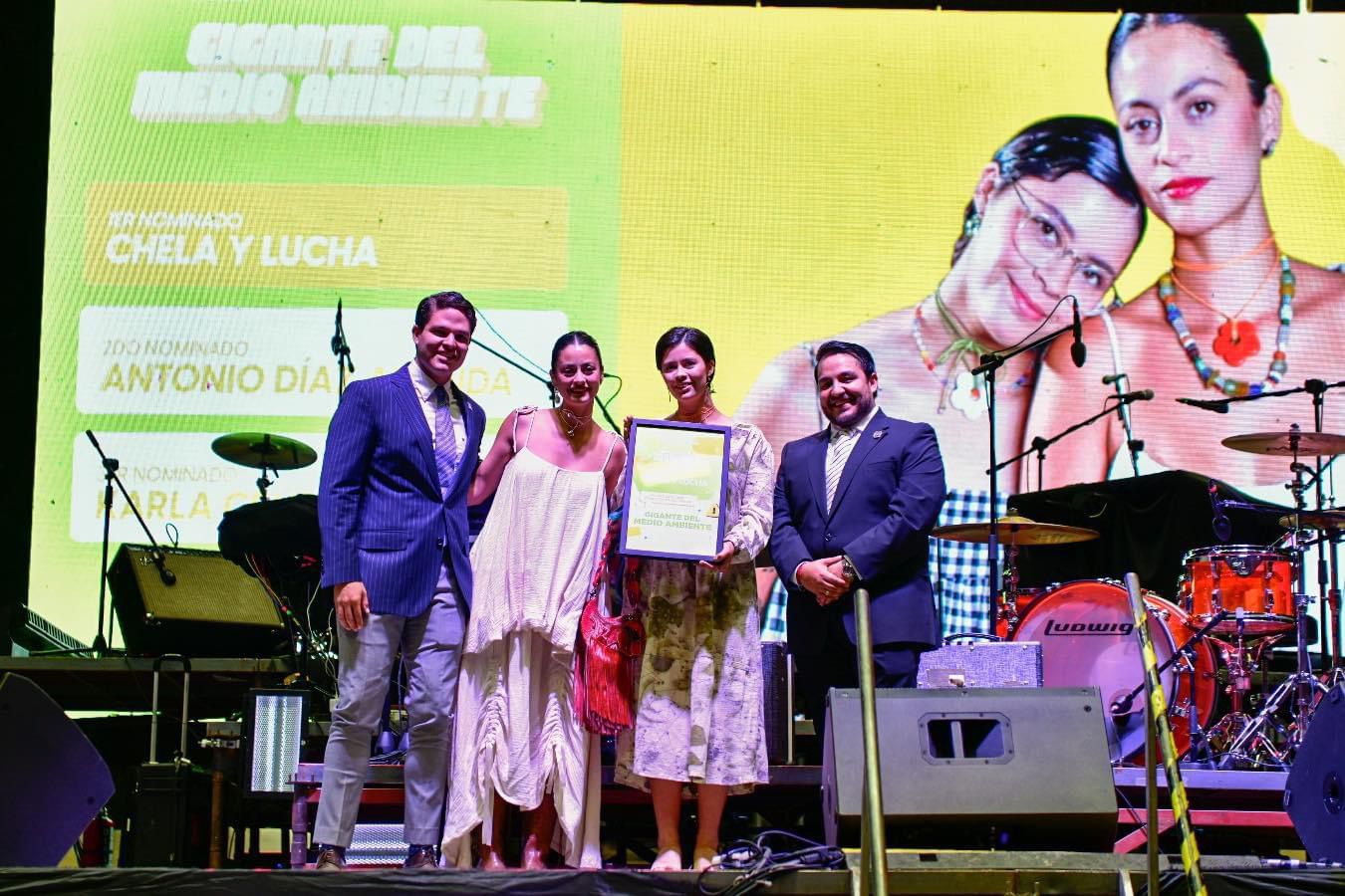 RECONOCE TERE JIMÉNEZ A JÓVENES GANADORES DEL PREMIO ESTATAL DE LA JUVENTUD 2024