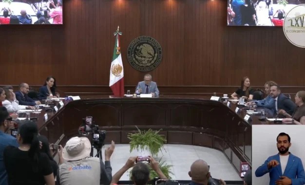 sinaloa Sesión extraordinaria del Congreso de Sinaloa este 23 de agosto de 2026. Captura de pantalla de transmisión del Congreso de Sinaloa