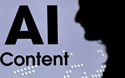 Espacio con la leyenda AI (Inteligencia Artificial, en español), en la Feria del Libro de Frankfurt, en Alemania, el 9 de octubre de 2026. Foto Afp