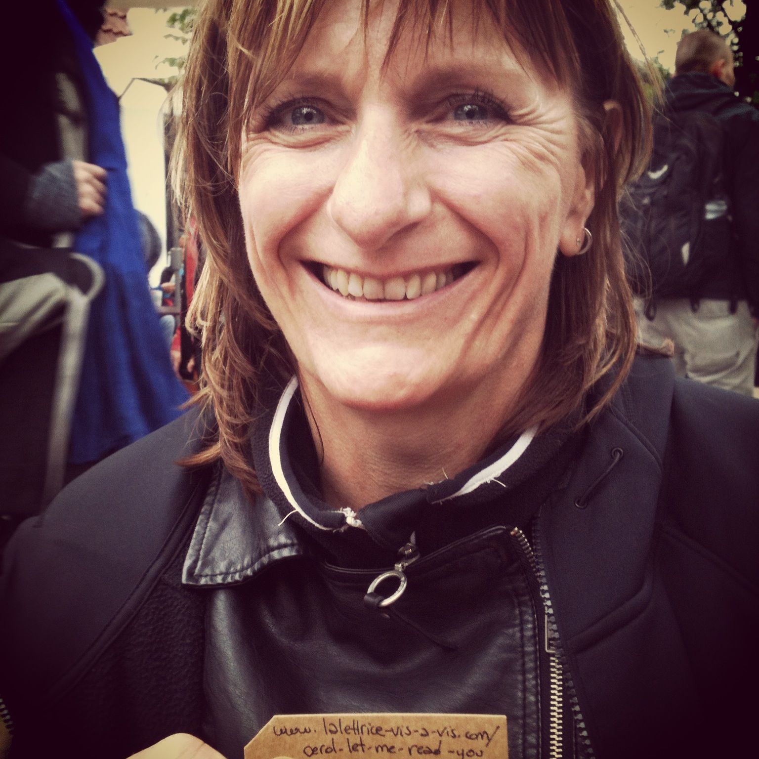 665-27/ Henriette: "Helpful for all"