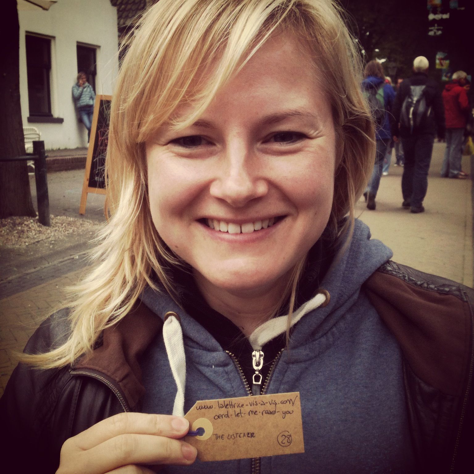 666-28/ Vanessa: "The critical optimist"