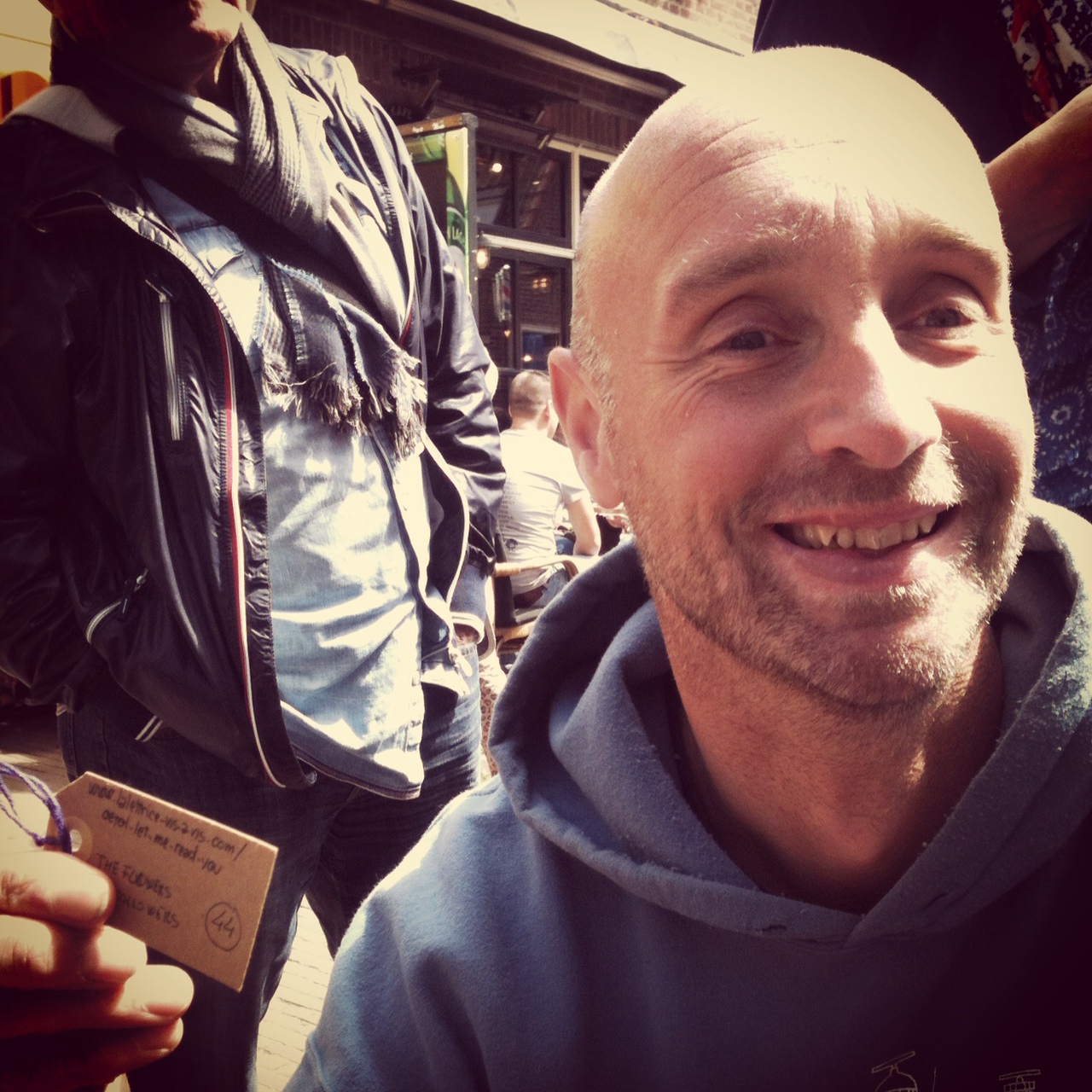 712-44/ Jurgen: "The treasure, the flower which grows between the concrete"