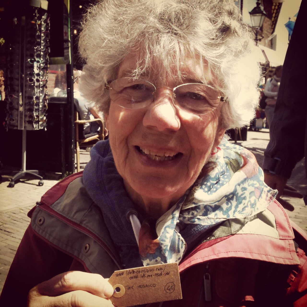 714-46/ Eleonora: " Out of the conventional"