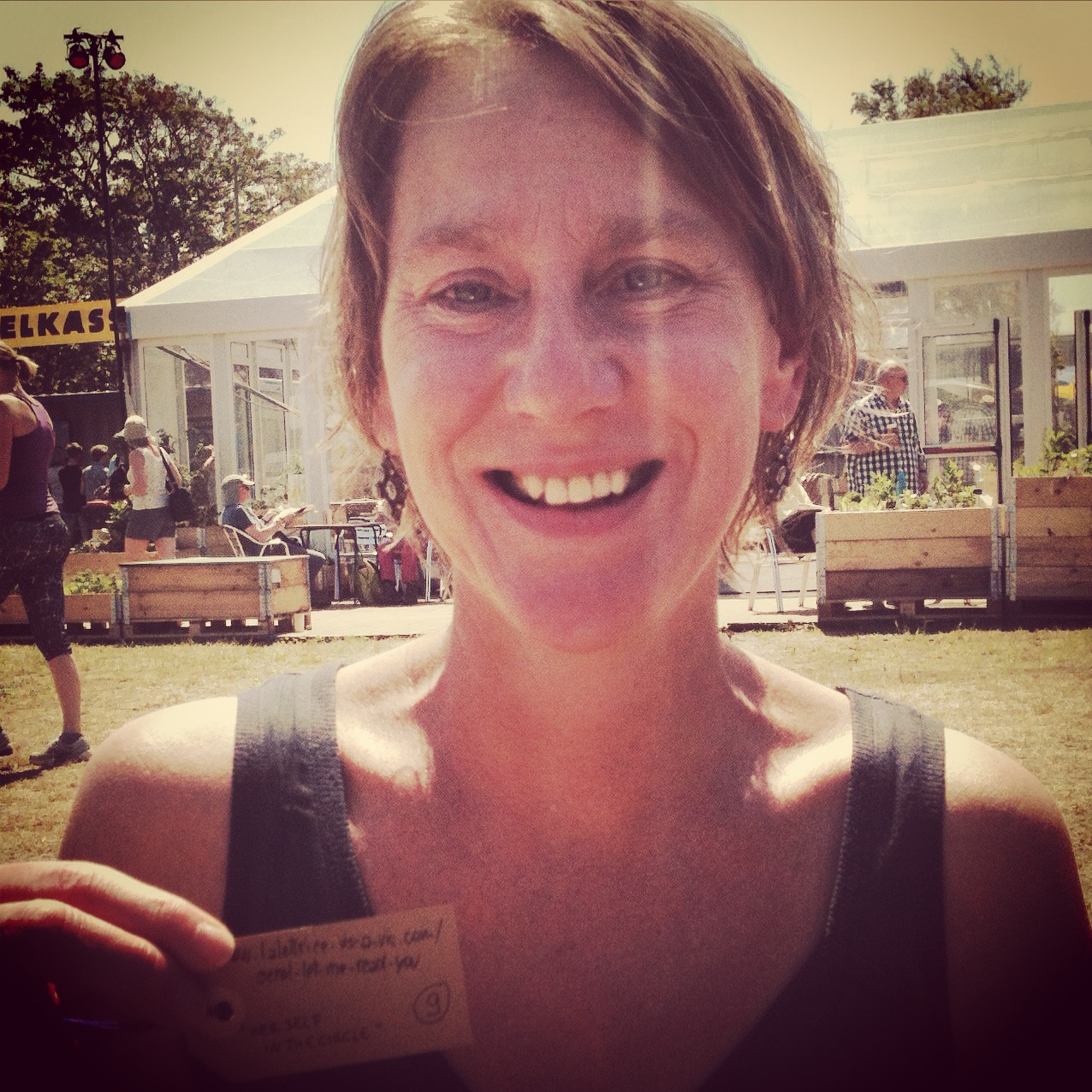 648-9/ Jacquelíen: "Lucky and happy"