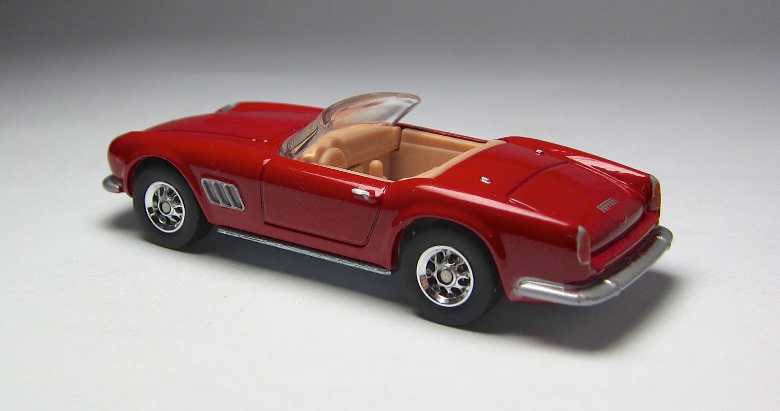 First Look: Hot Wheels Retro Entertainment Ferrari 250 California