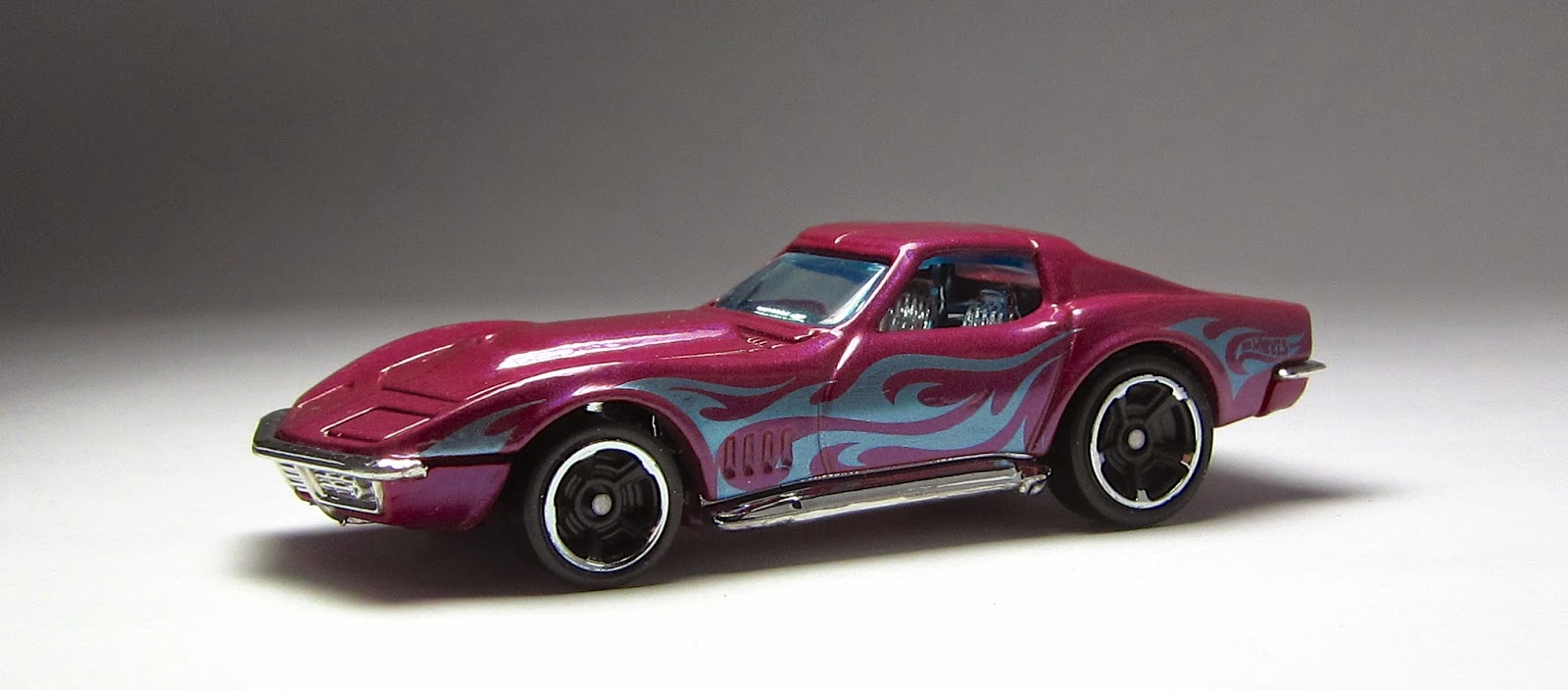 First Look: Hot Wheels '69 Corvette Super Treasure Hunt & Mainline