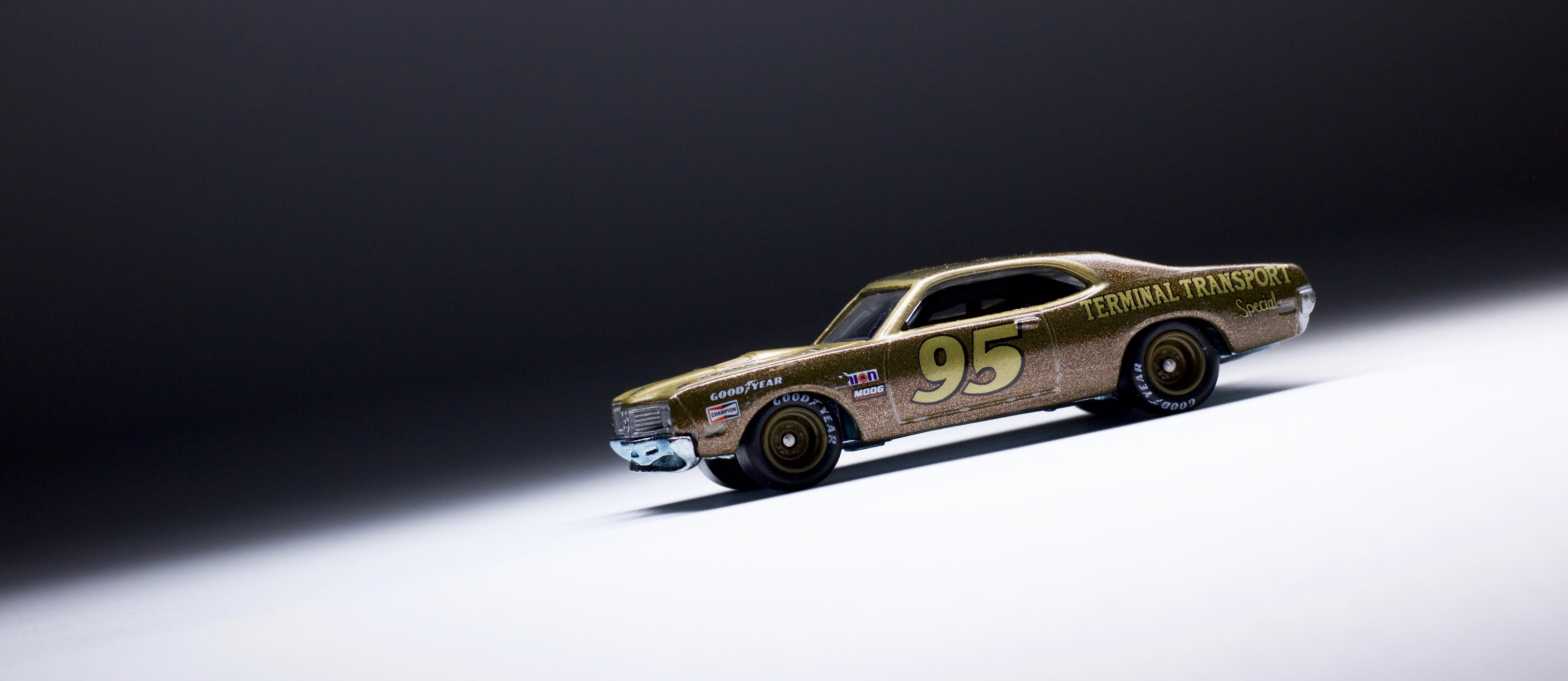 The Lamley Daily: Hot Wheels Vintage Racing Darrell Waltrip's