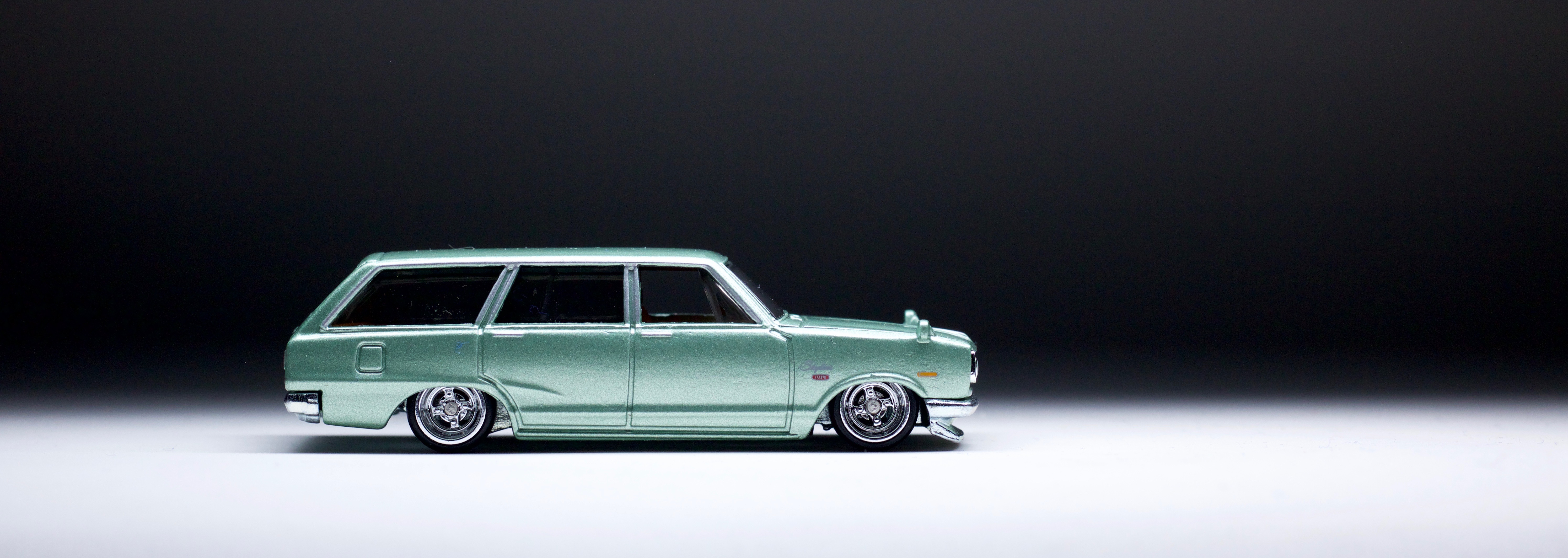 hot wheels cargo carriers nissan c10 skyline wagon