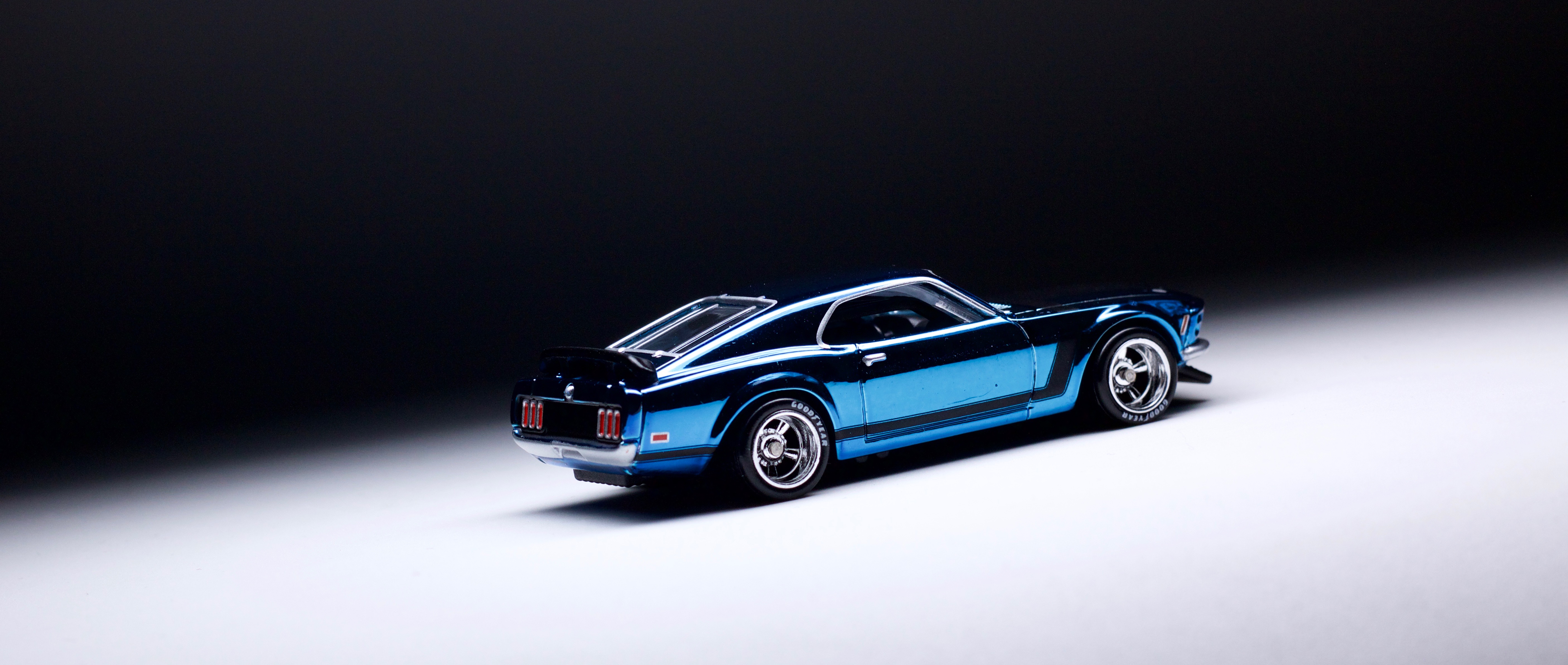 Lamley Daily: Hot Wheels 2017 RLC Real Riders '70 Mustang Boss 302
