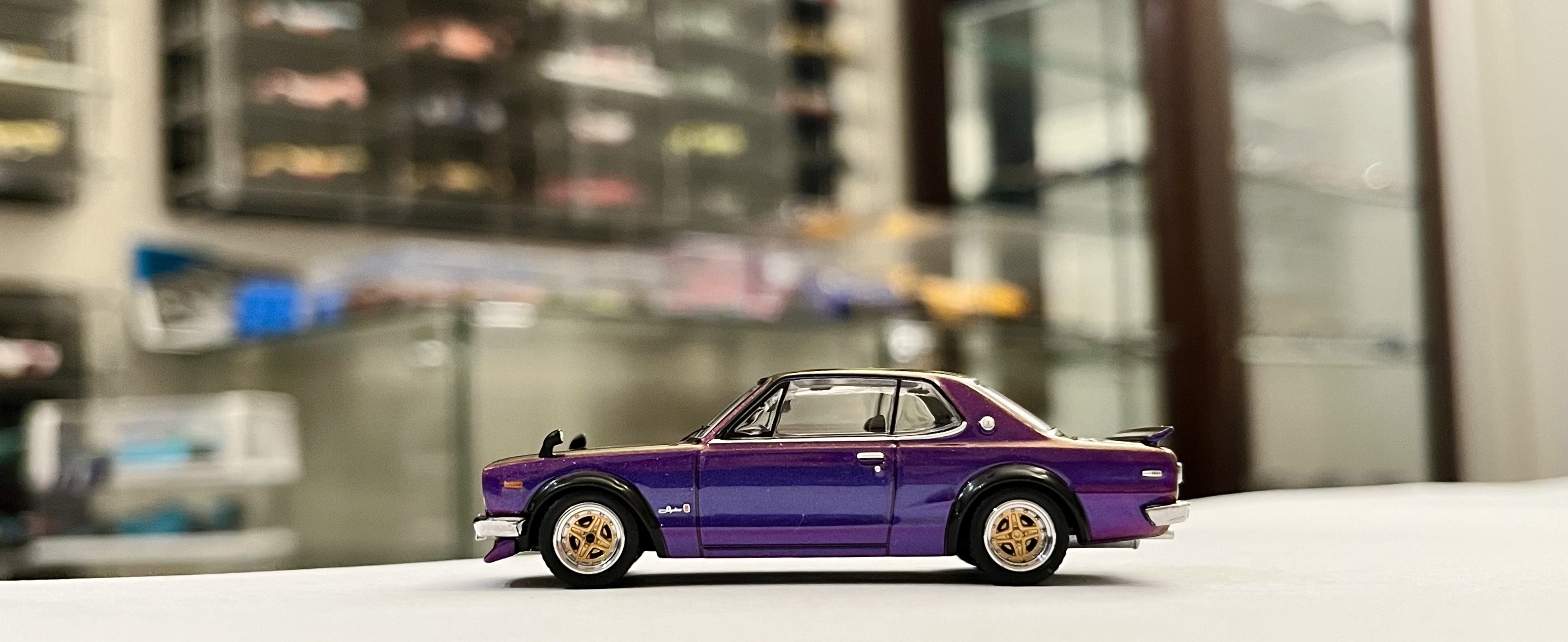 IGモデル 1/18 日産 スカイライン 2000 GT-X (GC110) ホワイト 1979 0