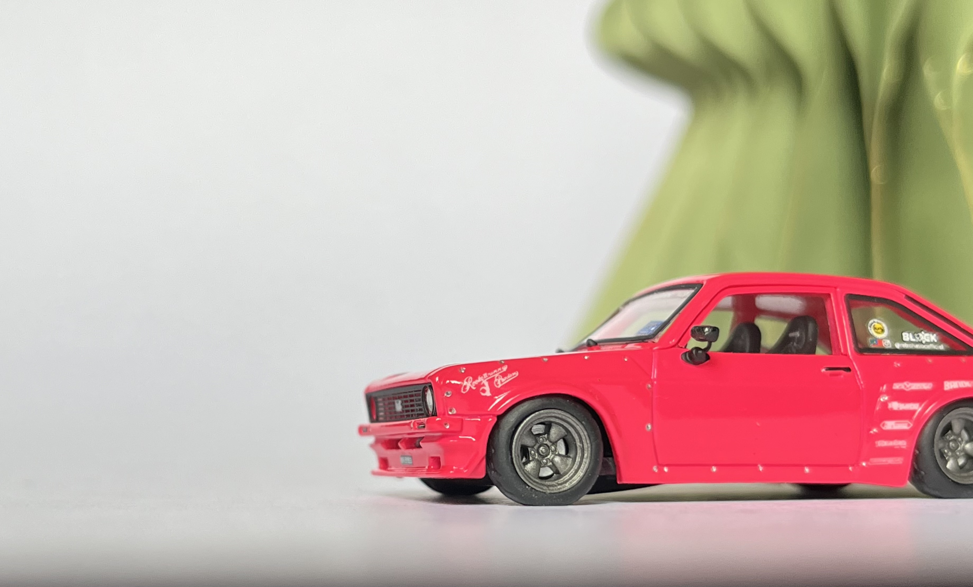 1/64 イノモデル Ford Escort MK2 パンデム INNO64R 1:64 Ford Escort MK2 PANDEM 