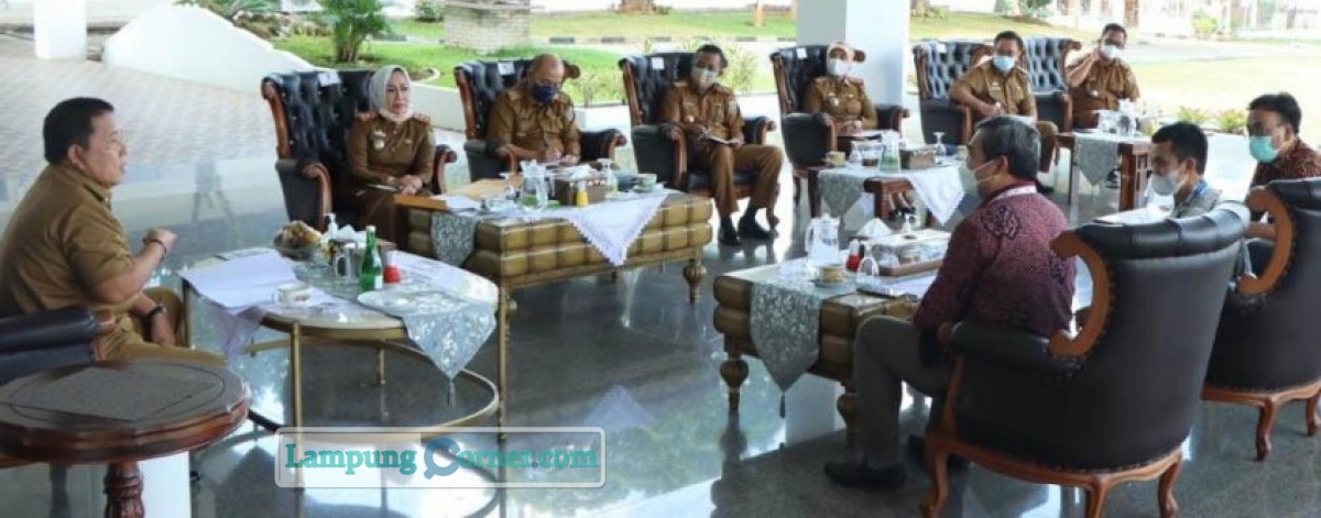 Gubernur Lampung Arinal Djunaidi menerima audensi PT Telkom Witel Lampung di Mahan Agung, Senin (14/6/2021). FOTO: ISTIMEWA