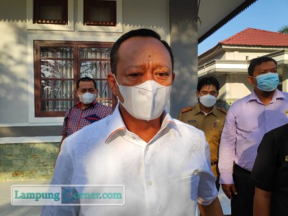 Ketua DPRD Lamsel Hendry Rosyadi. Foto: Ahmad Kurdy