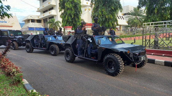 Pasukan TNI Angkatan Laut yang tergabung dalam pasukan Detasemen Jalamangkara (Denjaka). Foto: Dwi DS