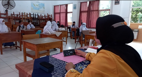 Blended learning diterapkan SMAN 3 Bandarlampung. Foto: Dwi DS