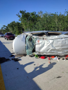 Mobil Toyota Rush yang kecelakaan di Tol Menggala. Foto: Istimewa