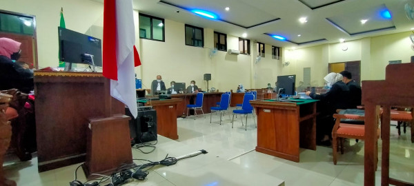 Sidang kasus korupsi benih jagung di PN Tanjungkarang, Rabu (13/10/2021). Foto: Istimewa