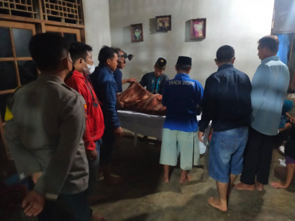 Mencari ikan seorang warga Adiluwih meninggal dunia. Foto: Humas Polres Pringsewu