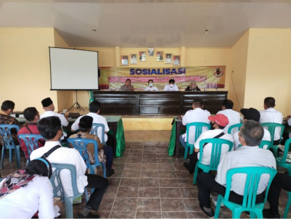 Satgas Saber Pungli sosialisasi di aula kantor Kecamatan Sekampungudik, Rabu (24/11/2021). Foto: Nurman Agung