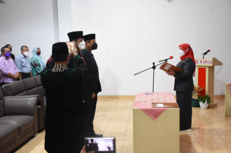 Pelantikan Komisaris Utama dan Independen Bank Waway, Kamis (4/11/2021). Foto: Istimewa