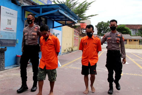 Bandar sabu dan kurir ditangkap Satresnarkoba. Foto: Humas Polres Pringsewu