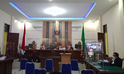 Sidang penggelapan kas dan gaji BPBD Bandarlampung di PN Tanjungkarang, Kamis (9/12/2021). Foto: Sulaiman