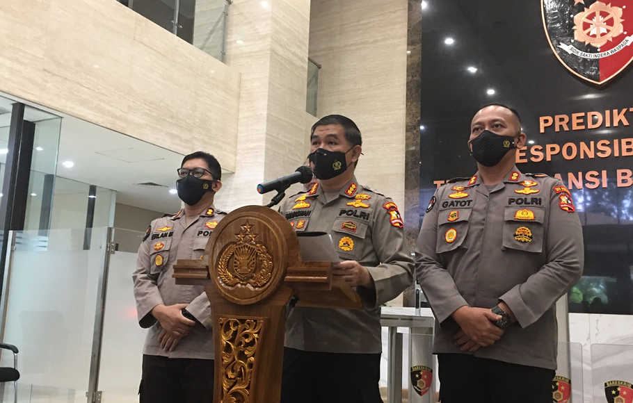 Kabag Penum Divisi Humas Polri, Kombes Pol Ahmad Ramadhan (tengah). Foto: Istimewa