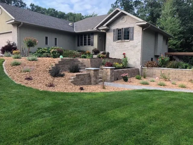 Hard and soft landscaping inc: Home Landscaping Lawn Care Services Companies St Cloud Mn