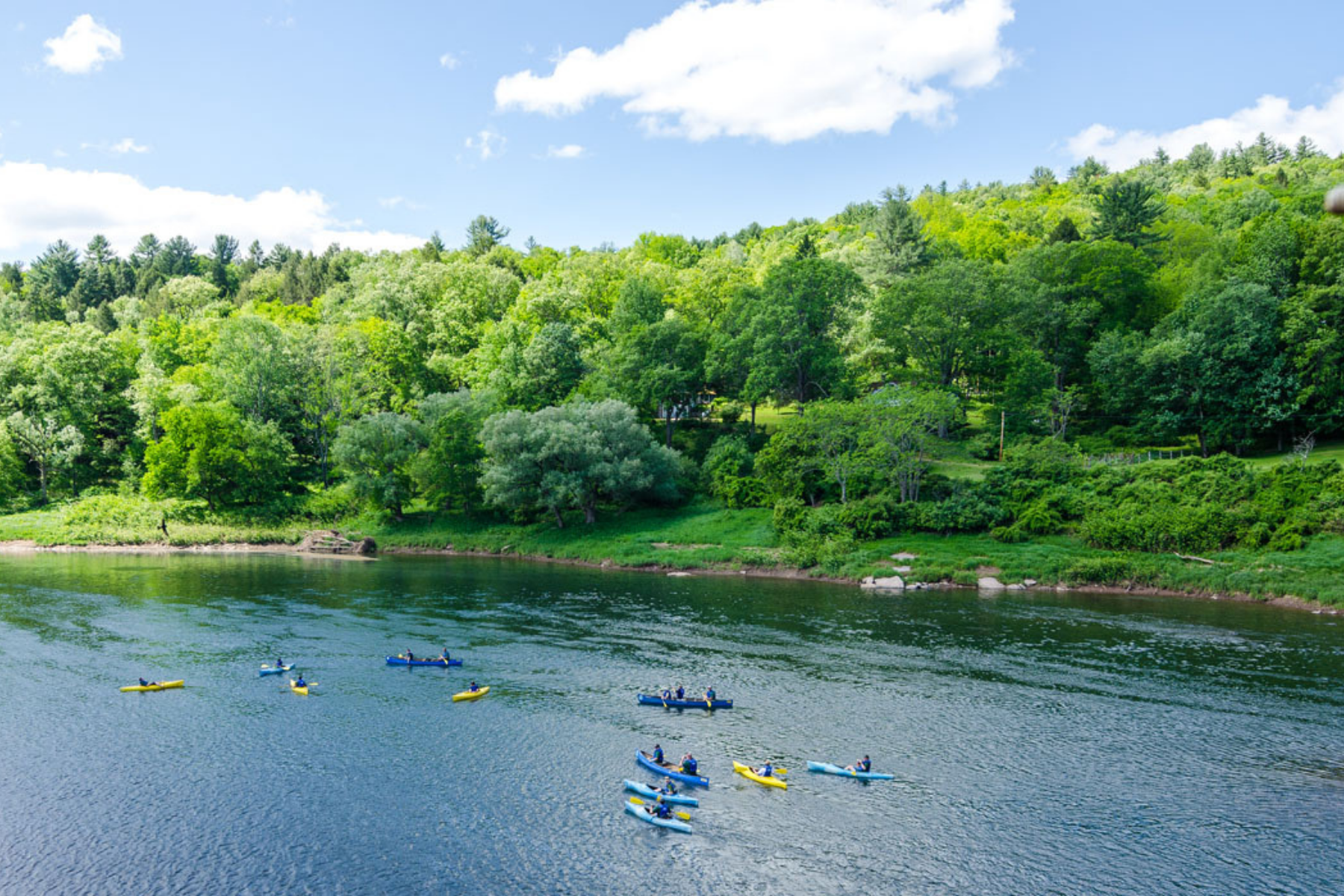 kayaks on the delaware river