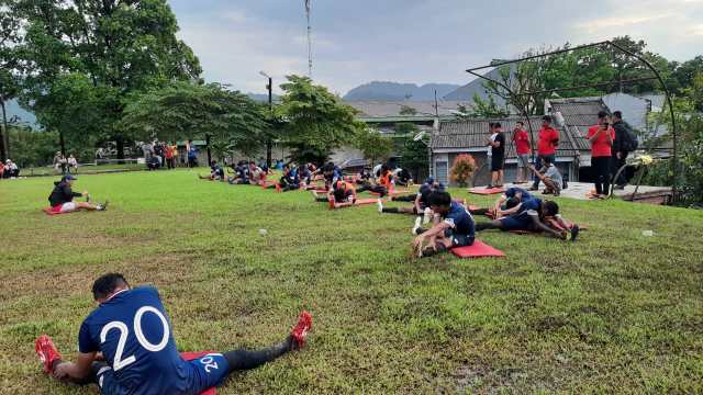 Suasana latihan hari ketiga skuad Semen Padang FC