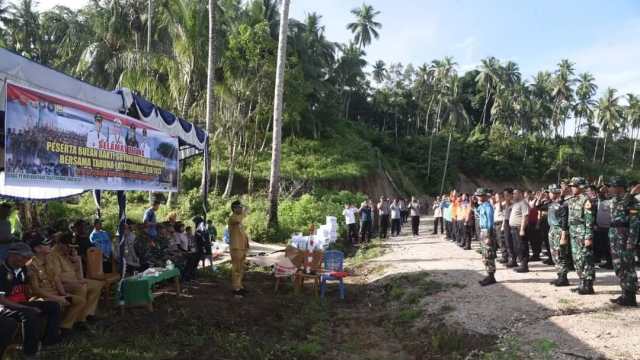 Taruna Latsitardanus Bantu Pemko Pariaman Buka Jalan Baru