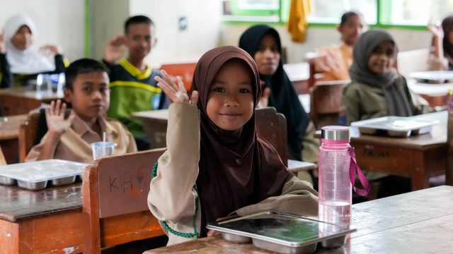 Program MBG hadir sebagai wujud nyata kemerdekaan di bidang gizi. Program yang bukan sekadar bantuan makanan, tetapi investasi bangsa