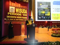Wisuda ke-140 UNP: Luluskan 3.673 Wisudawan, Rektor Ingatkan Soal Pentingnya Karakter dan Kepemimpinan