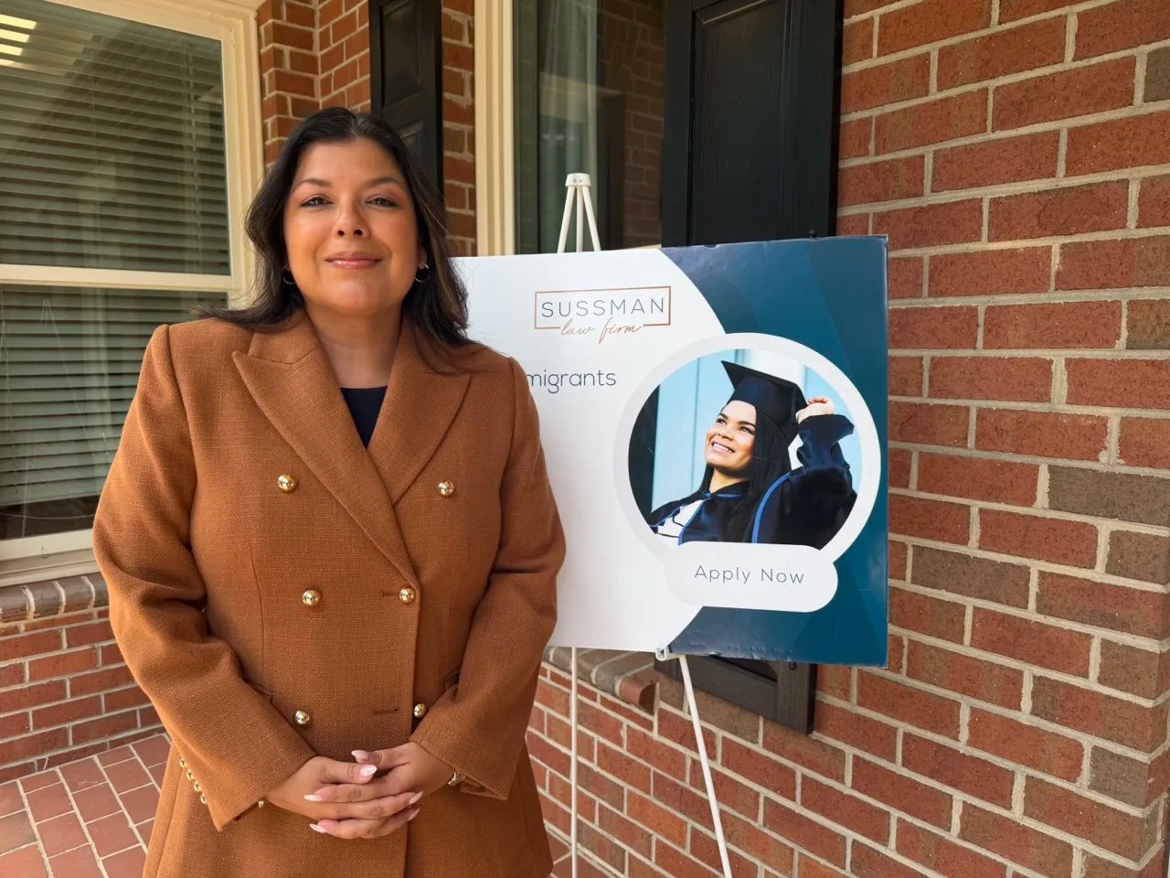 Abogados ofrecen beca para estudiante latino de Charlotte