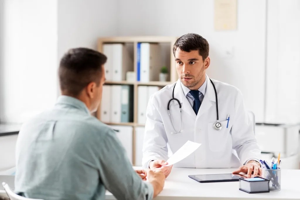 Encuesta: 60 % de latinos siguen sin acceso a seguro de salud