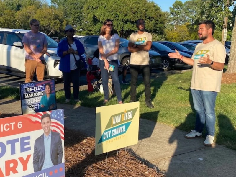 Charlotte: Menos de 200 latinos votan en elecciones primarias municipales
