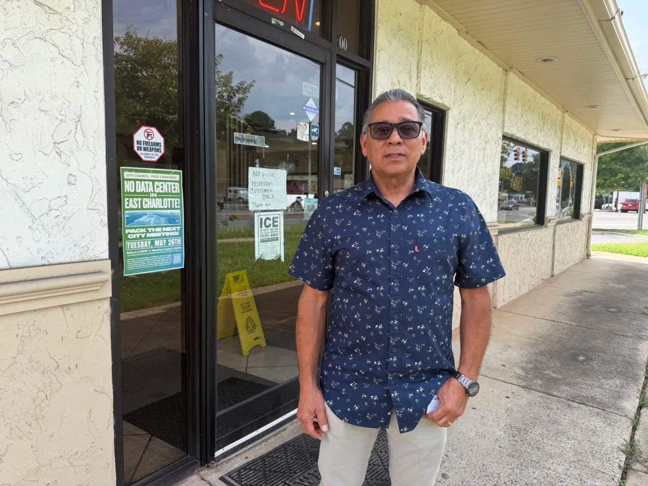 El miedo no se fue de la Central Avenue: negocios latinos siguen golpeados por ICE
