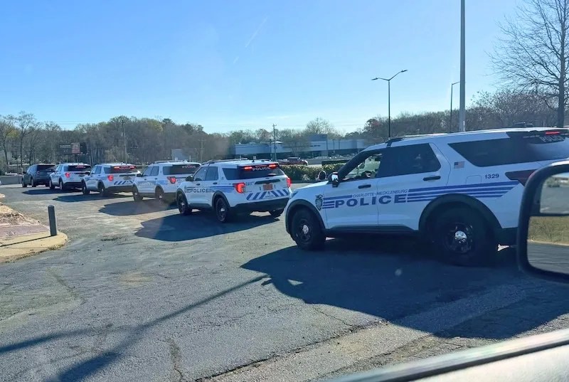 CMPD: Policía latino renuncia por intercambio de mensajes racistas