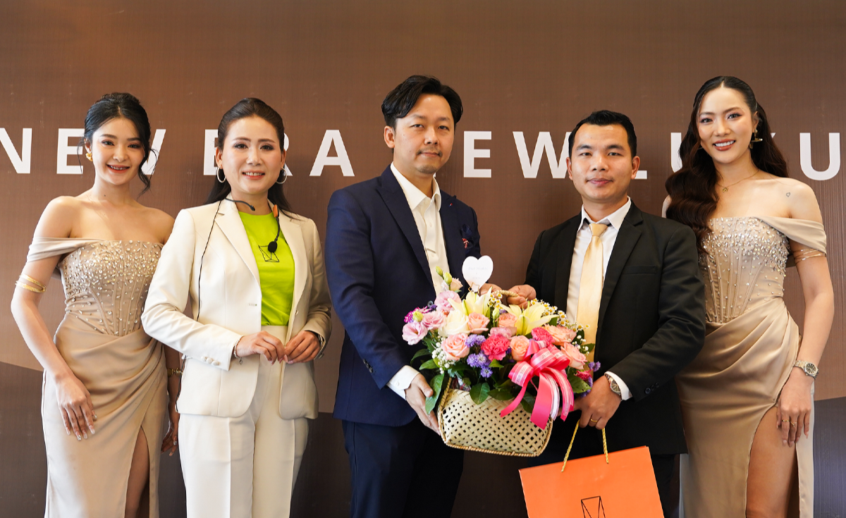 AVATR Electric Vehicles Launch in Laos: New Era, New Luxury | Laotian Times Exclusive (2026)