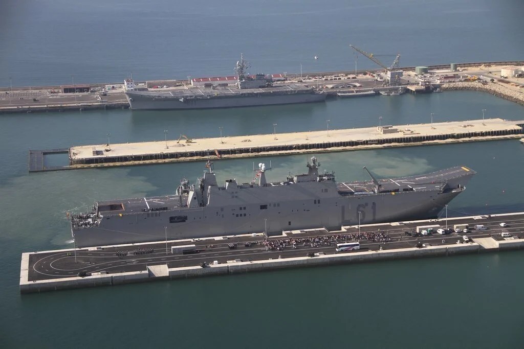 Madrid aumenta la capacidad de alojamiento de militares en la Base  naval de Rota
