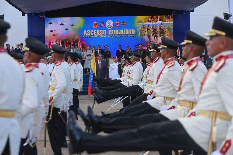 Maduro ratifica a la cúpula militar