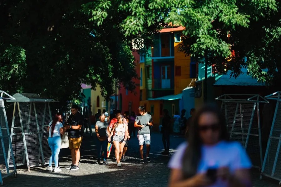 Las visitas de extranjeros a Argentina cayeron un 21 % interanual en junio