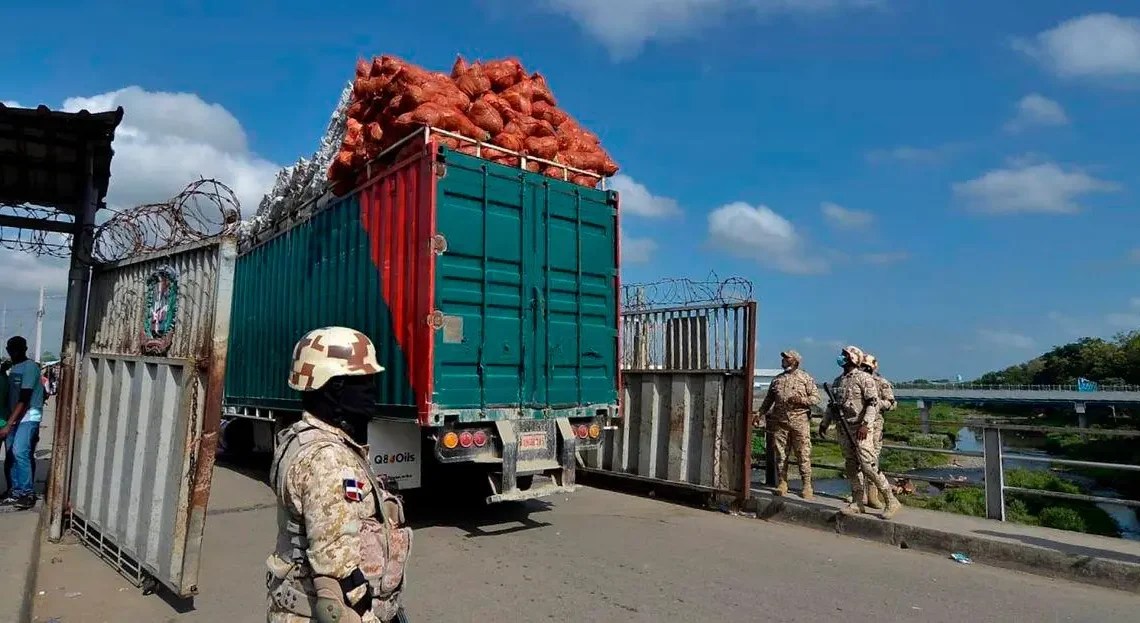 Exportaciones dominicanas hacia Haití crecen un 30 % en el primer semestre de 2025 pese a crisis sociopolítica
