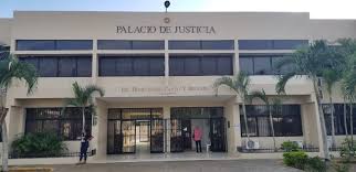 Condenan a 20 y 5 años de prisión a miembros de red de narcotráfico y lavado de activos en Hato Mayor