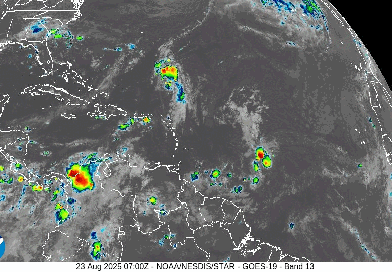 Onda tropical sobre Puerto Rico provocará intensas lluvias en gran parte del país este sábado